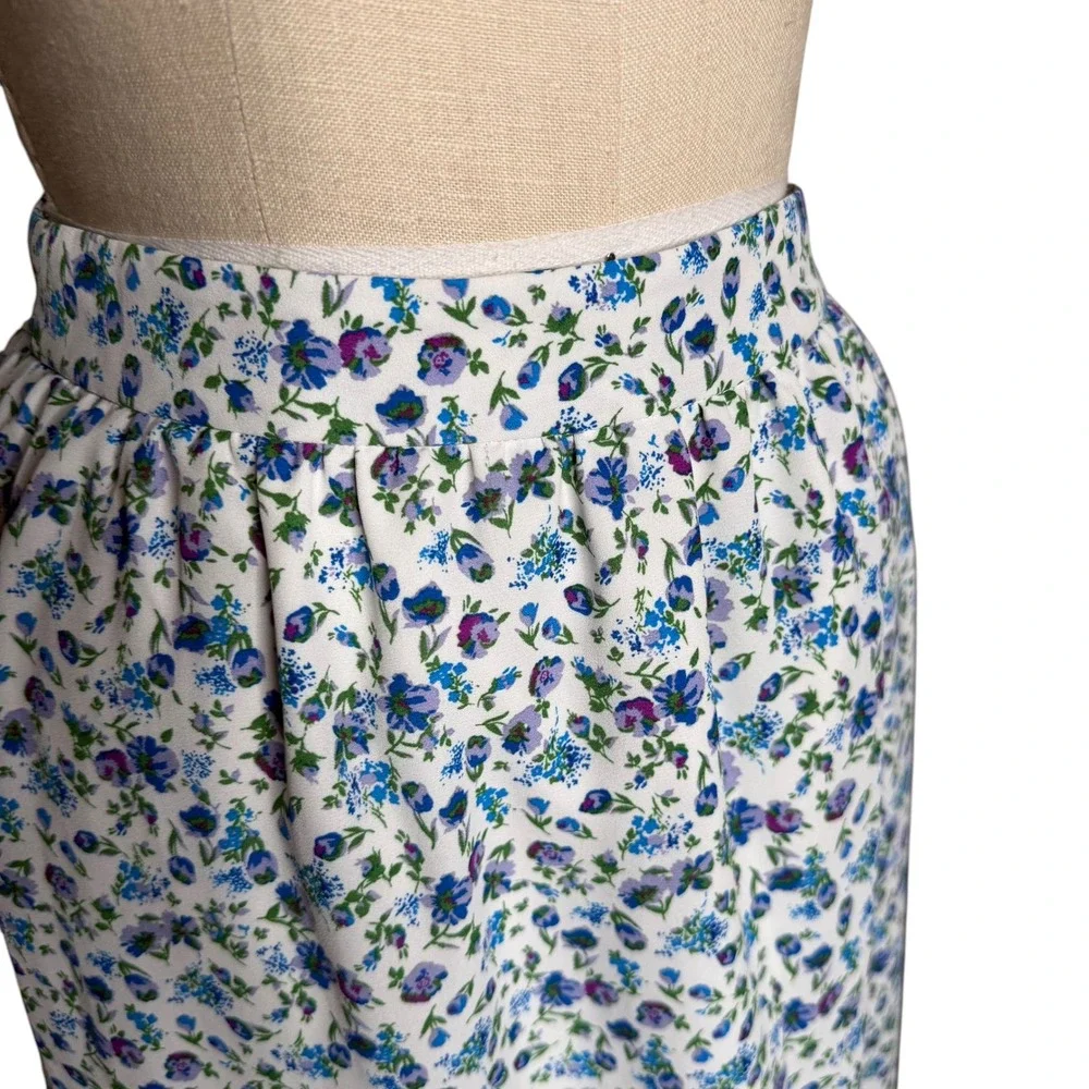 H HALSTON Floral Midi Skirt White Blue Ditsy Print Ruffle Women's Size XS Preppy